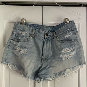 American eagle light wash jean shorts